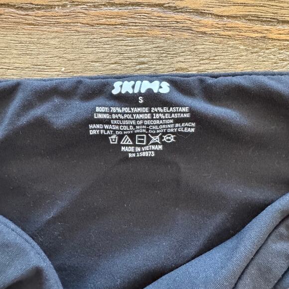 SKIMS White and Black Bandeau Bras - Picture 3 of 4